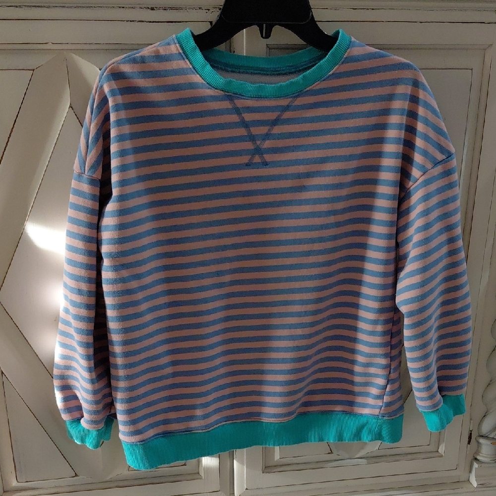 Light-Weight Stripe Pull-Over